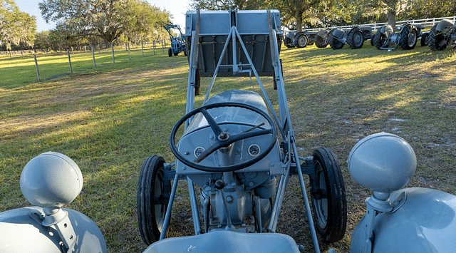 Image of Ferguson TO-20 equipment image 3