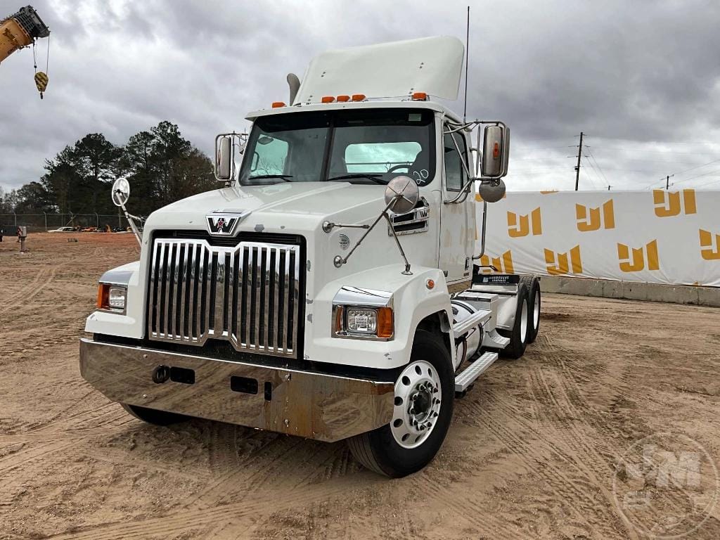 2020 Western Star 4700SF Equipment Image0