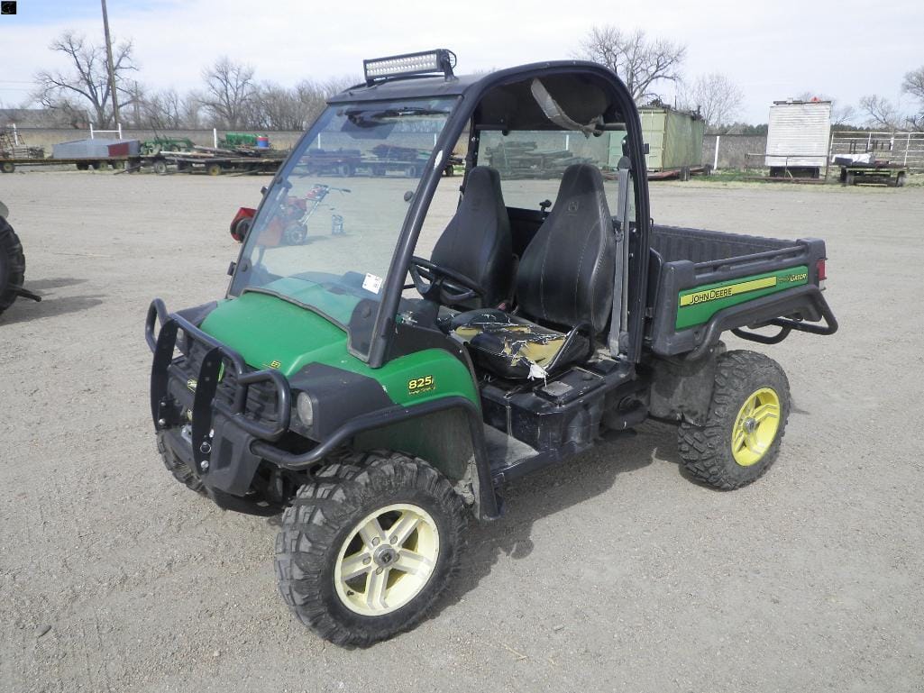 2016 John Deere Gator XUV 825i Equipment Image0
