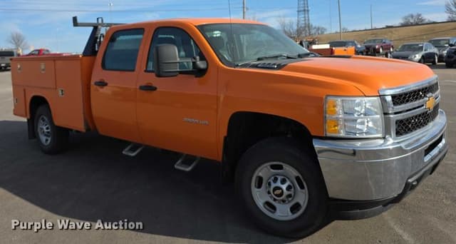 Image of Chevrolet 2500HD equipment image 2