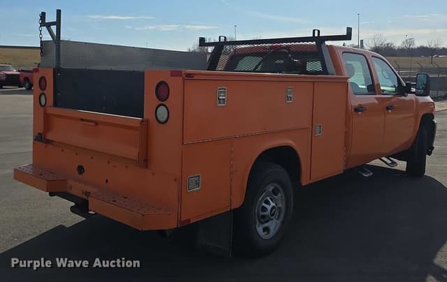 Image of Chevrolet 2500HD equipment image 4