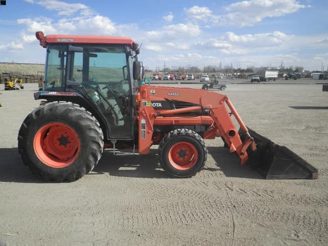 Image of Kubota L4610 equipment image 3
