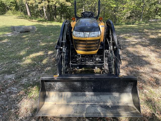 Image of Cub Cadet EX3200 equipment image 4