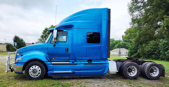 Image of International Prostar Plus equipment image 4