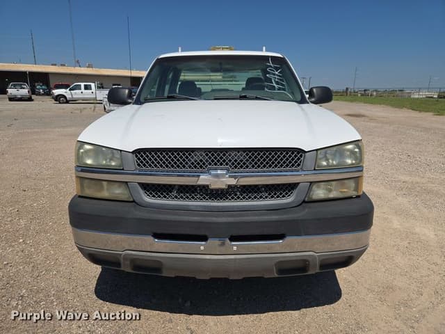 Image of Chevrolet 2500HD equipment image 1