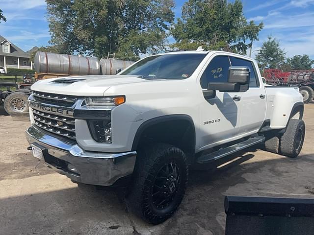 Image of Chevrolet 3500 equipment image 2