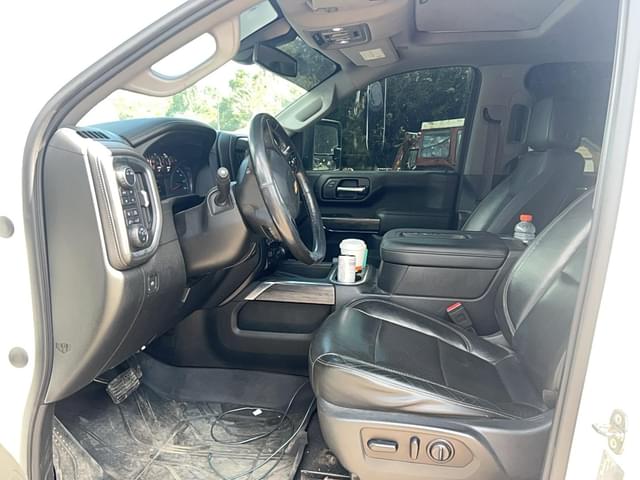 Image of Chevrolet 3500 equipment image 1