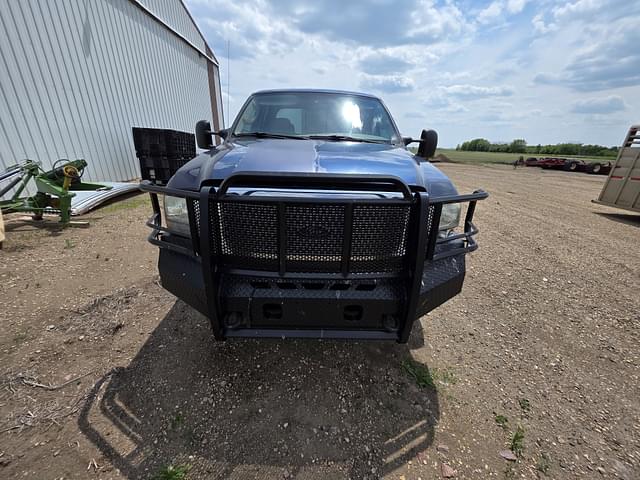 Image of Ford F-250 equipment image 2