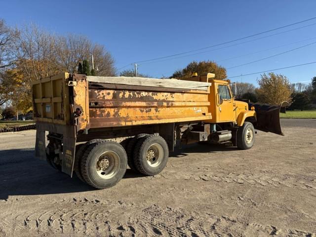 Image of International 2554 equipment image 3