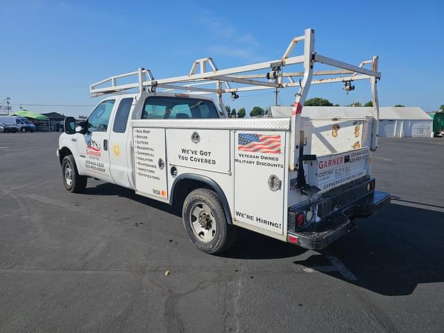 Image of Ford F-250 equipment image 1
