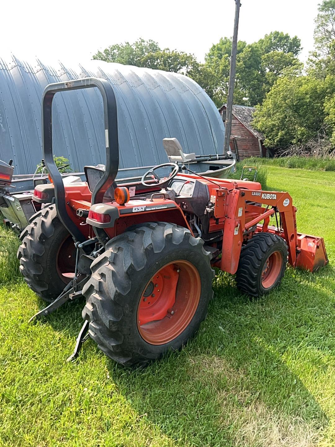Image of Kubota L2900 Primary image