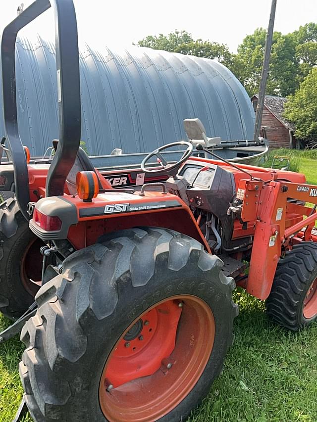 Image of Kubota L2900 equipment image 2