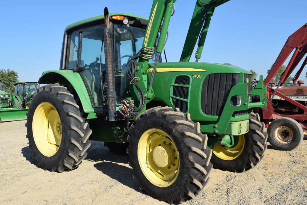 Main image John Deere 7130