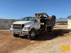2003 Ford F-750 Image