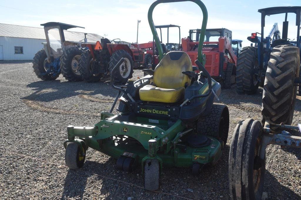 John Deere Z930 Equipment Image0