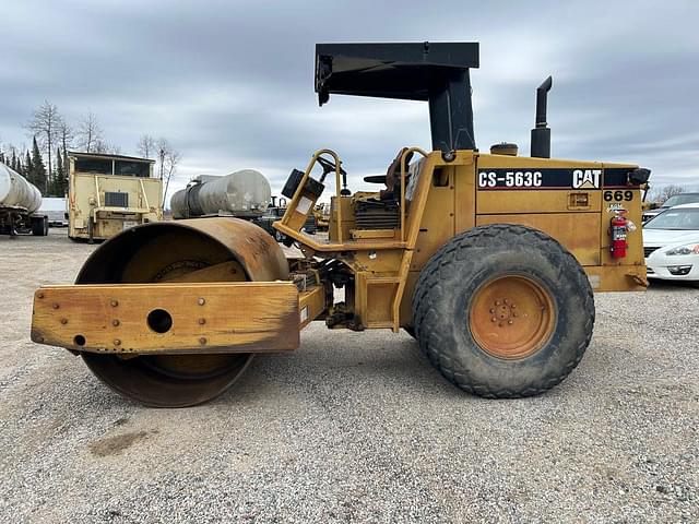 Image of Caterpillar CS563C equipment image 1