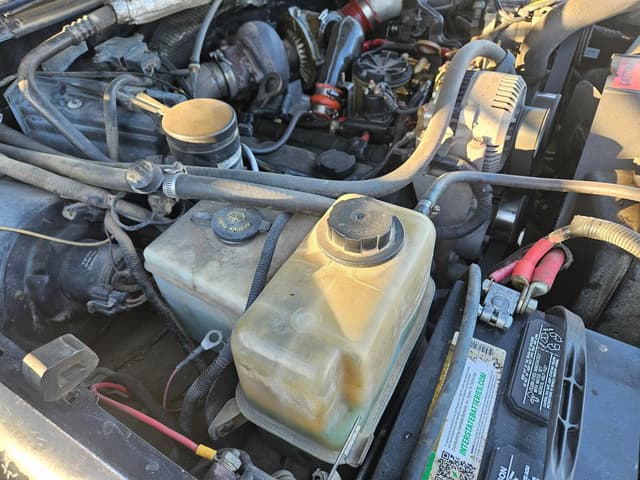 Image of Ford F-250 equipment image 4
