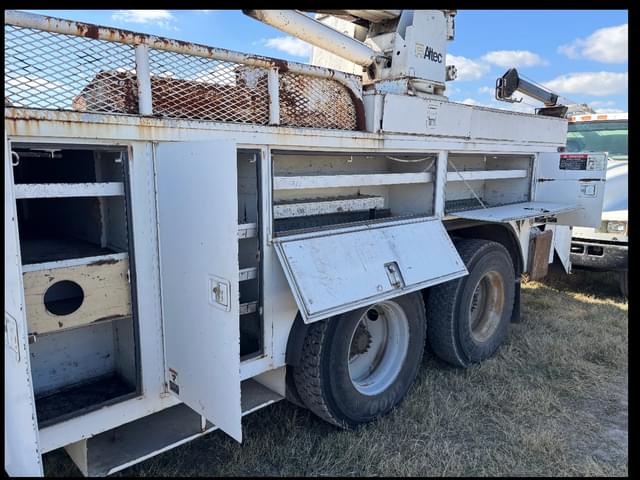 Image of GMC C7000 equipment image 4