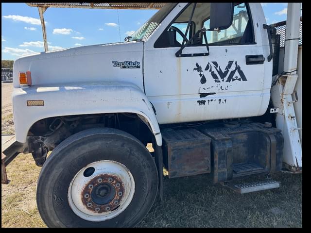 Image of GMC C7000 equipment image 1