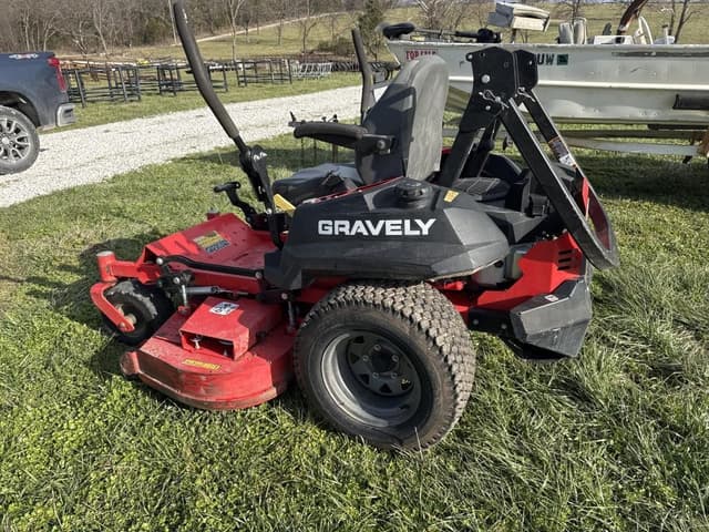 Image of Gravely Pro-Turn 152 equipment image 1
