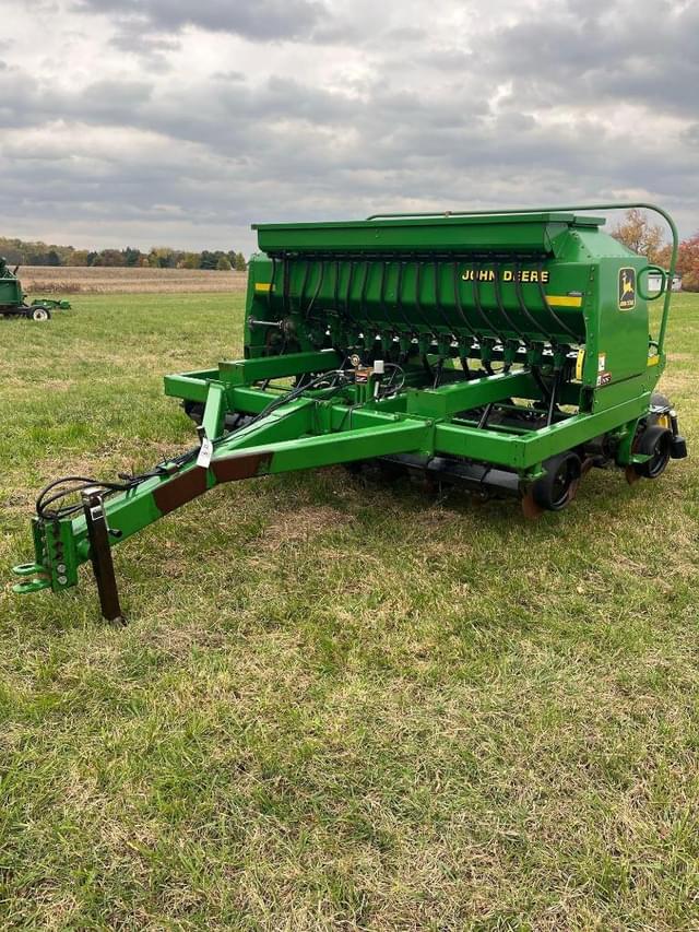 Image of John Deere 1560 equipment image 1