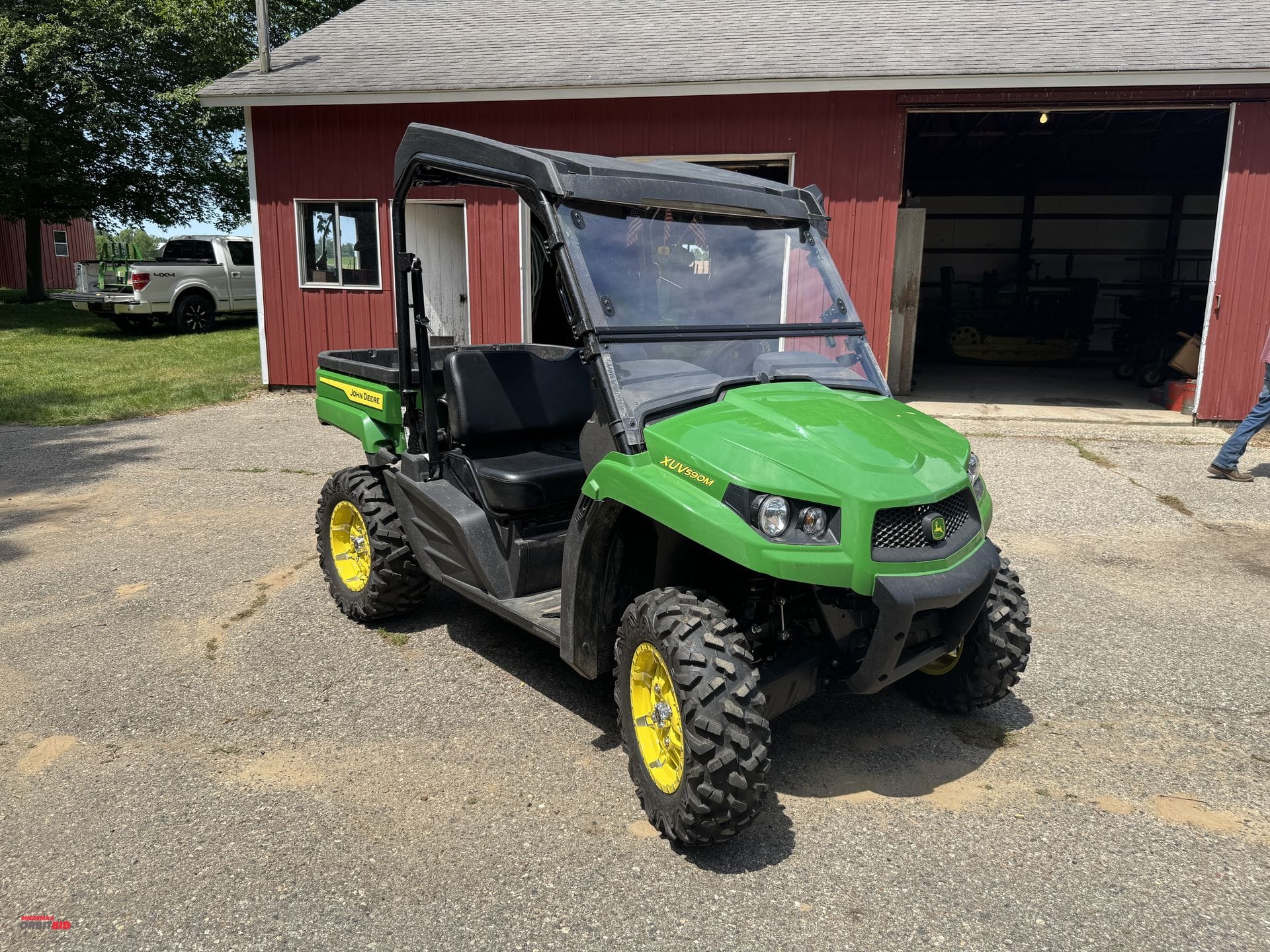 2023 John Deere XUV 590M Equipment Image0