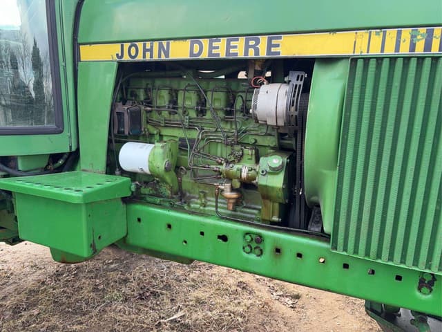 Image of John Deere 4240 equipment image 4
