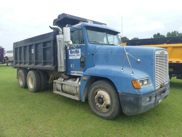 Image of Freightliner FLD120 equipment image 1