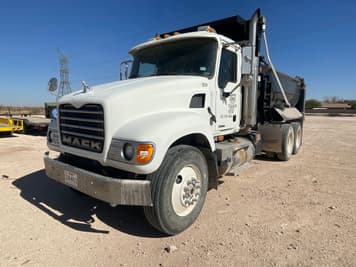 Main image Mack Granite CV713