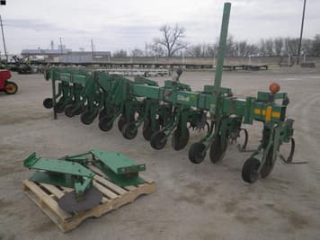 Main image John Deere 856