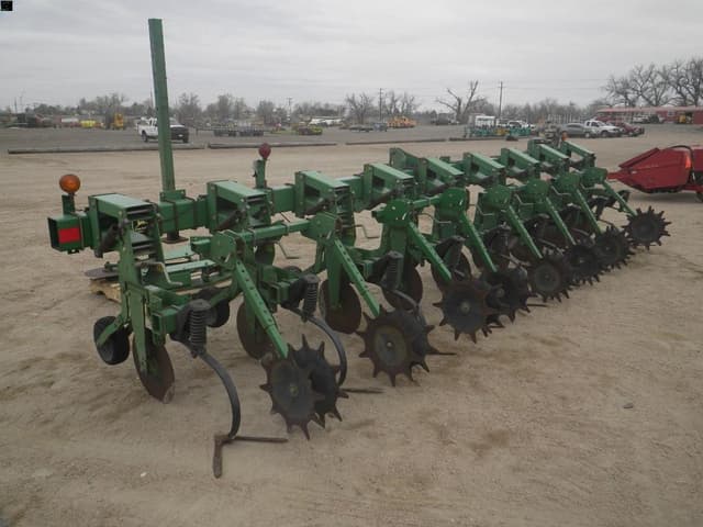 Image of John Deere 856 equipment image 3