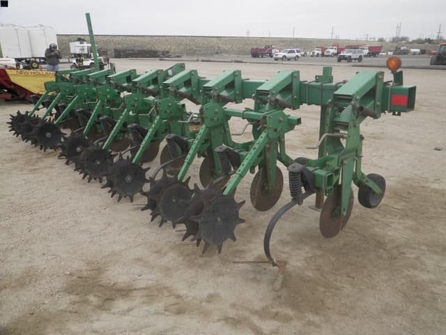 Image of John Deere 856 equipment image 2