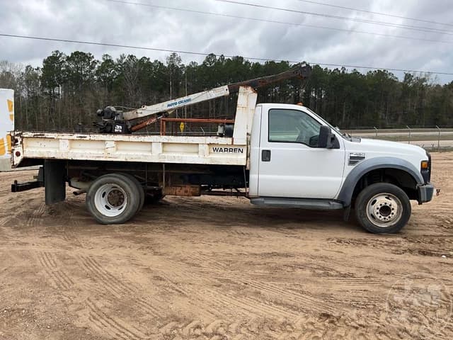 Image of Ford F-450 equipment image 3