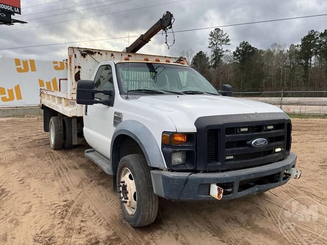 Image of Ford F-450 equipment image 2