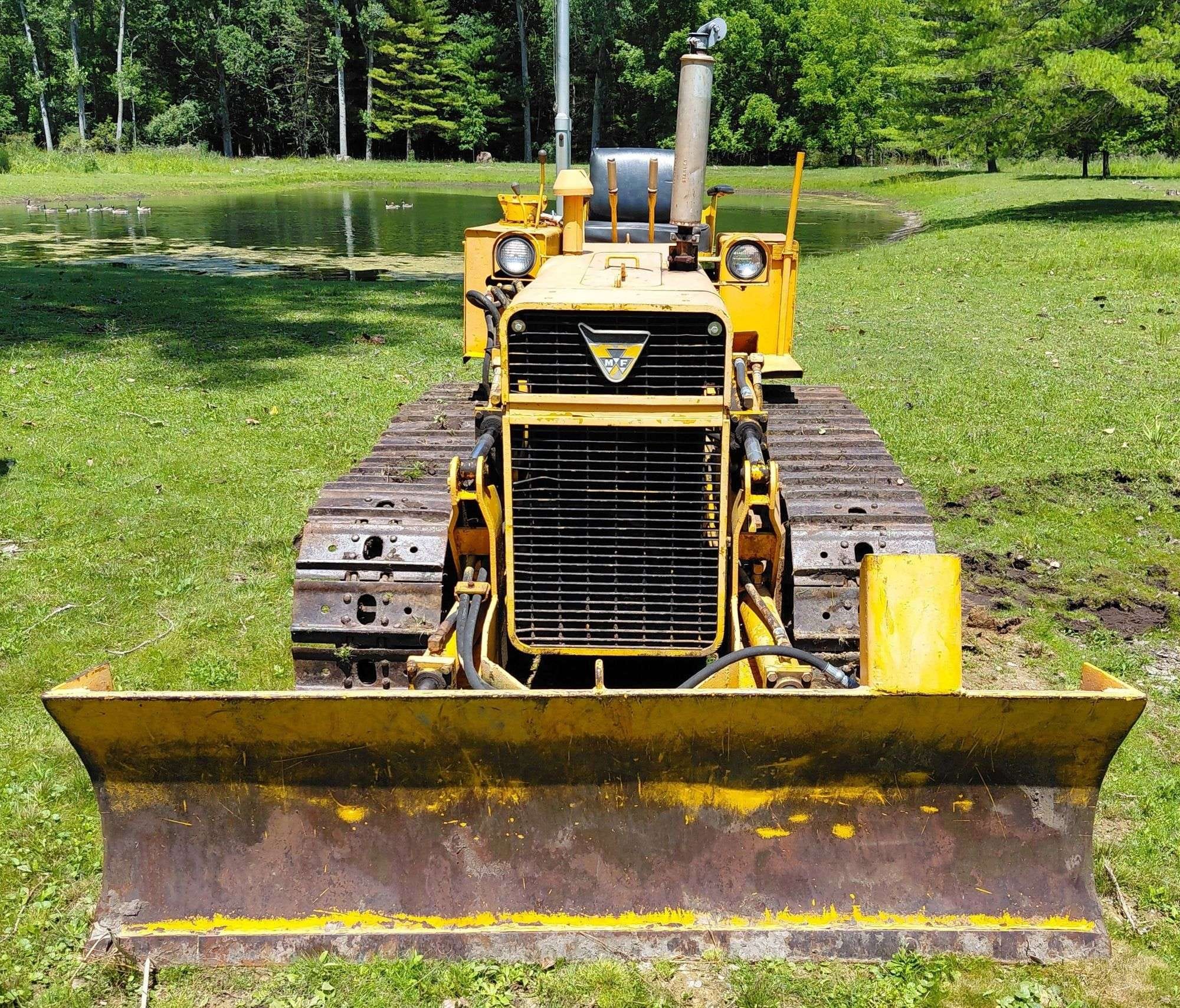Massey Ferguson 200 Equipment Image0