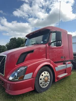 2004 Volvo ISX450 Image