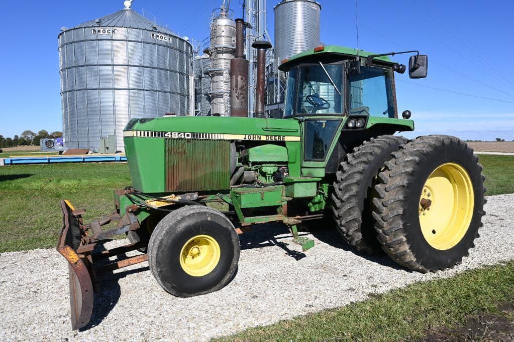 Main image John Deere 4840