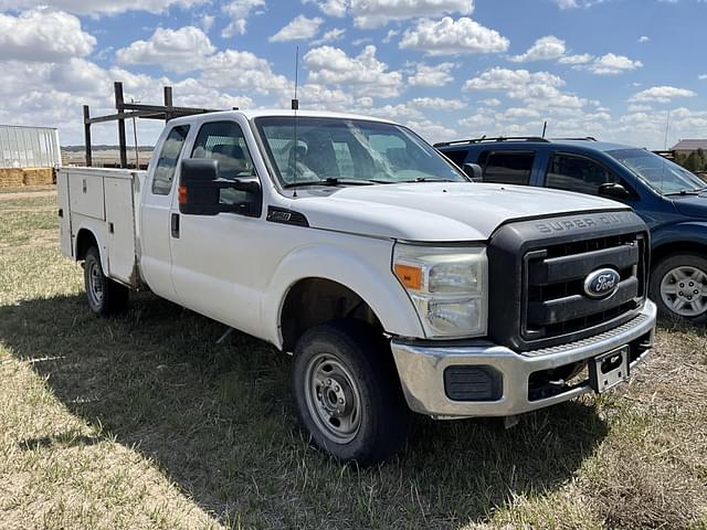 Image of Ford F-250 equipment image 4