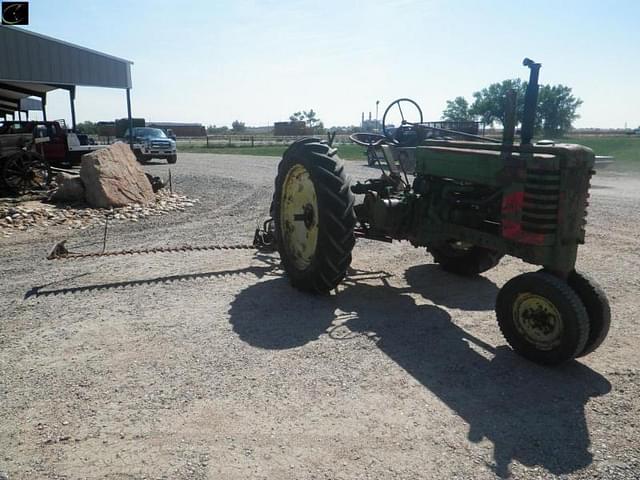 Image of John Deere B equipment image 1