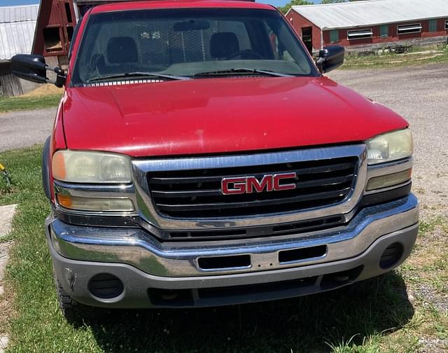 Image of GMC 2500 equipment image 2