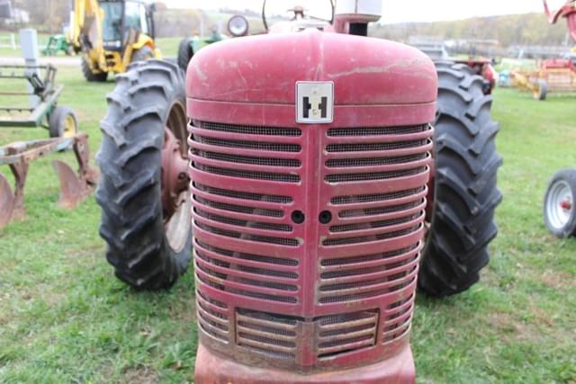 Image of Farmall Super M equipment image 3