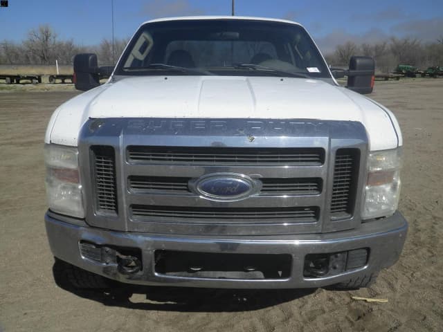 Image of Ford F-250 equipment image 1