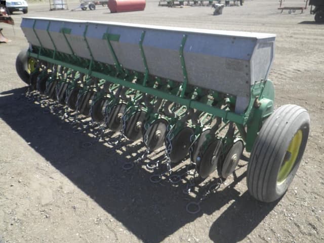 Image of John Deere B equipment image 3