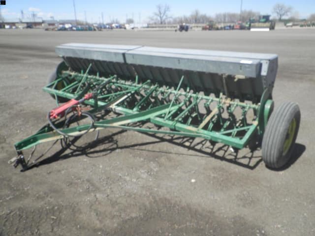 Image of John Deere B equipment image 1