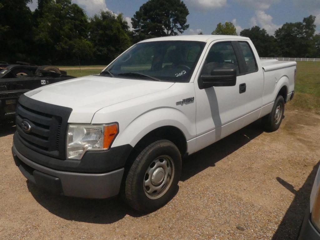 Image of Ford F-150 Primary image