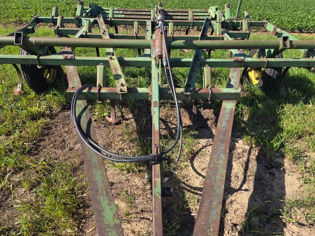 Image of John Deere E1000 equipment image 3