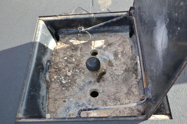 Image of Chevrolet 3500HD equipment image 4