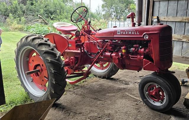 Image of Farmall Super C equipment image 1