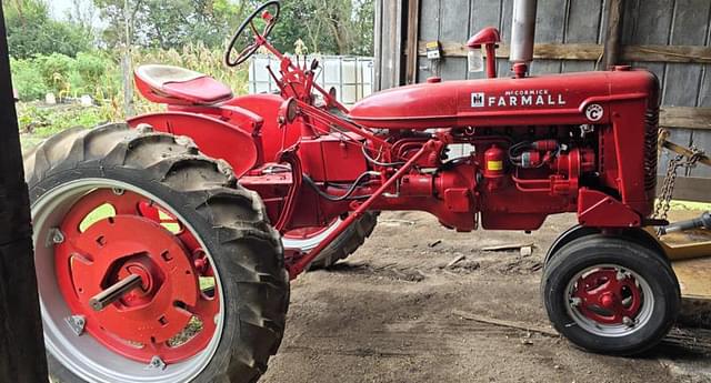 Image of Farmall Super C equipment image 2