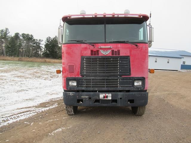 Image of International cabover equipment image 1